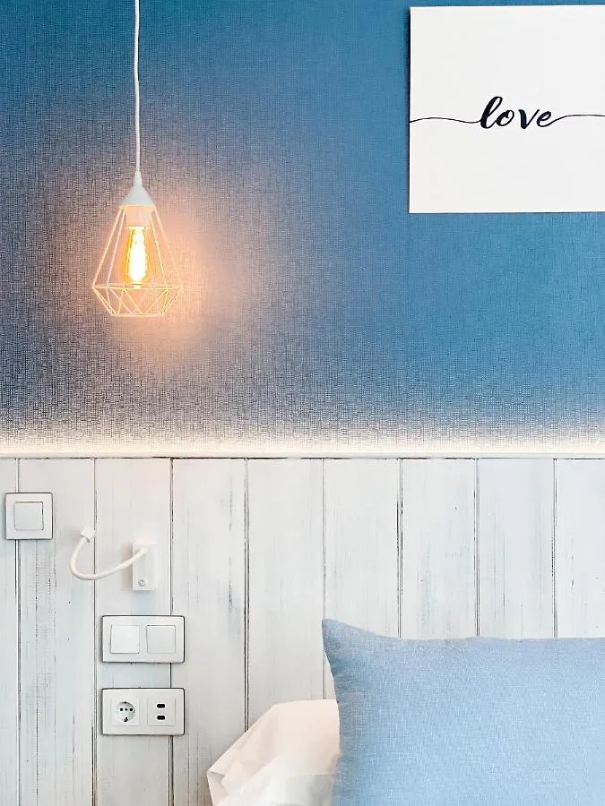 Konukevi Nerja Casual Rooms