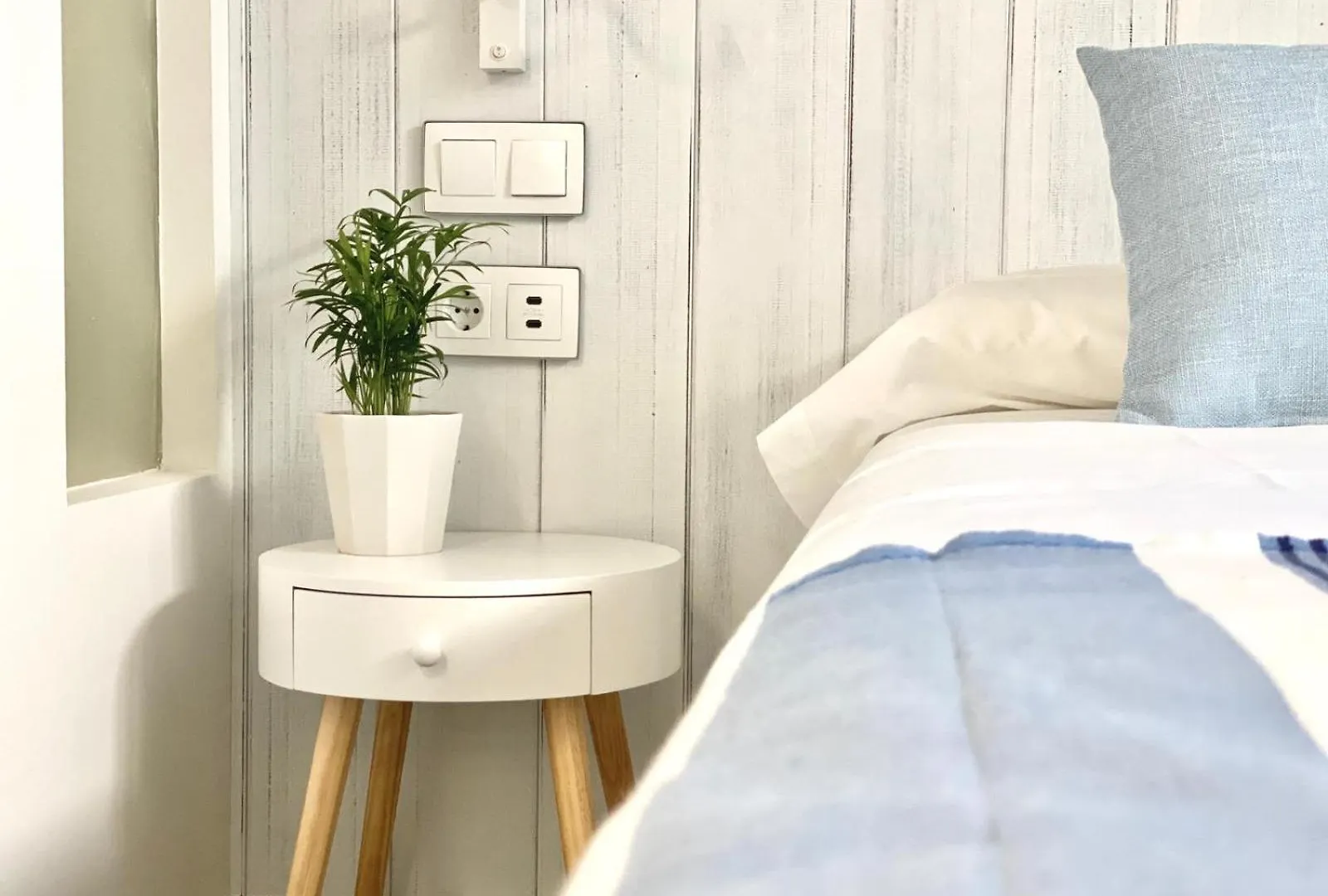 ***** Konukevi Nerja Casual Rooms İspanya