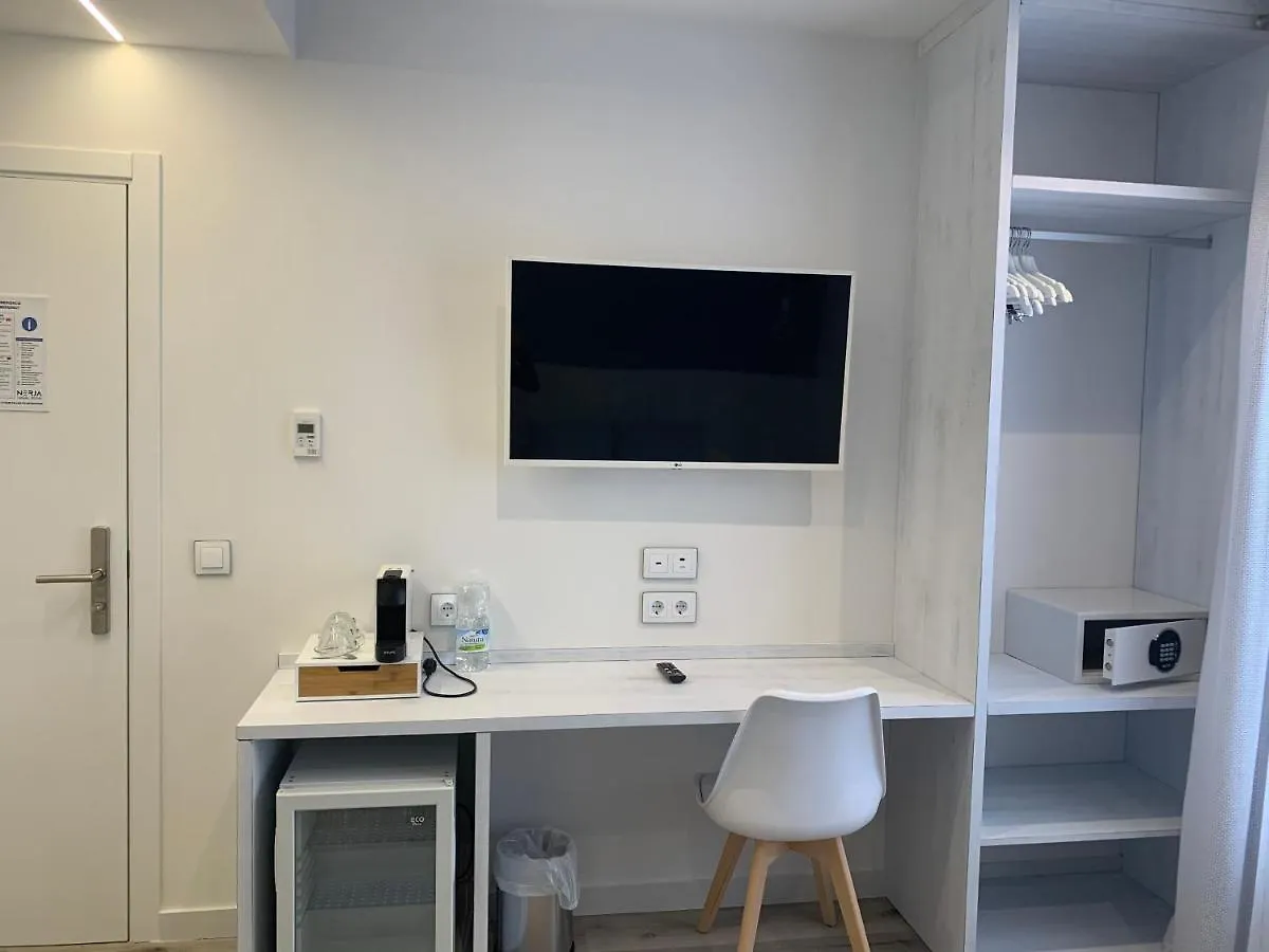 Nerja Casual Rooms
