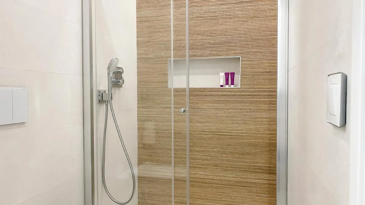 Nerja Casual Rooms 5*,